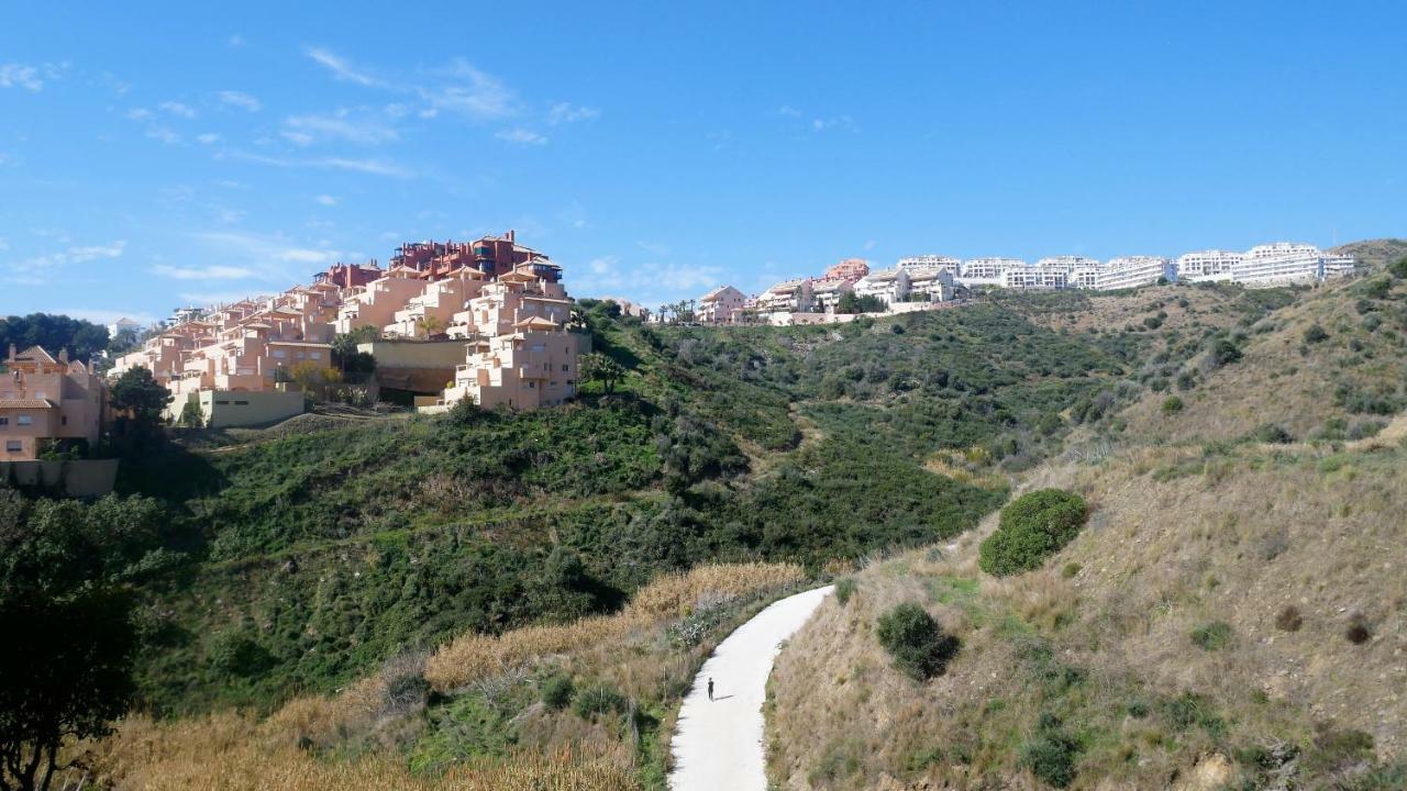 Appartement Hillside Suite Михас Экстерьер фото